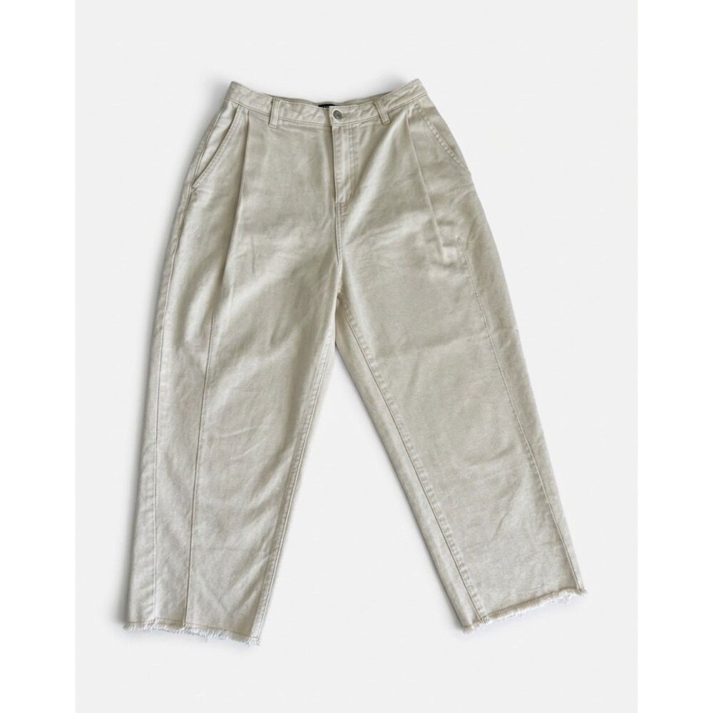 Urban Outfitters BDG Cream Pleated Barrel Leg Pants Raw Hem Crop Size 31